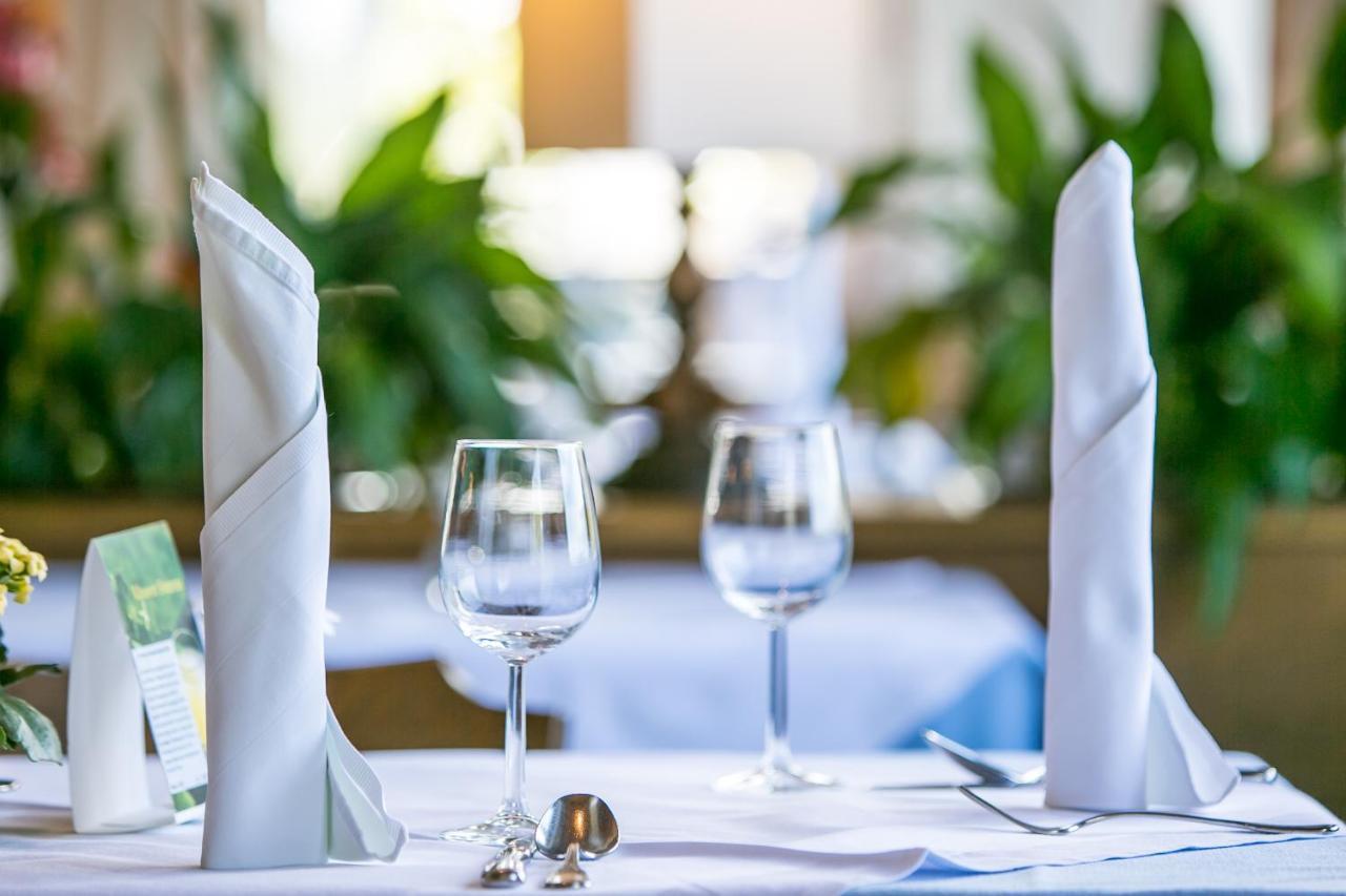 Aktivhotel Foettinger Steinbach am Attersee Bagian luar foto