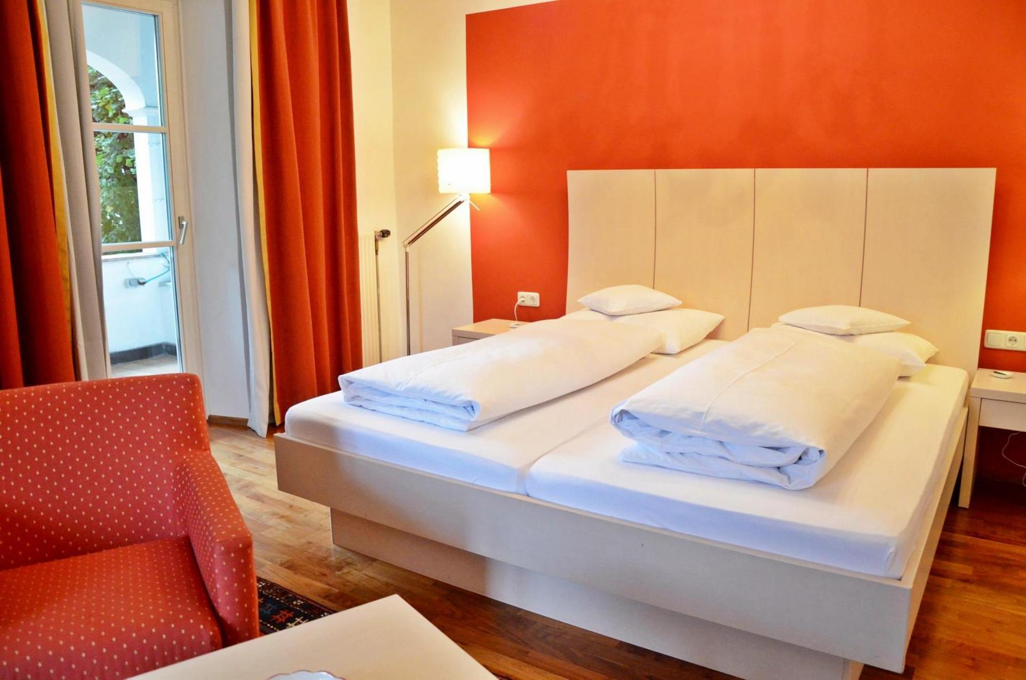 Aktivhotel Foettinger Steinbach am Attersee Ruang foto